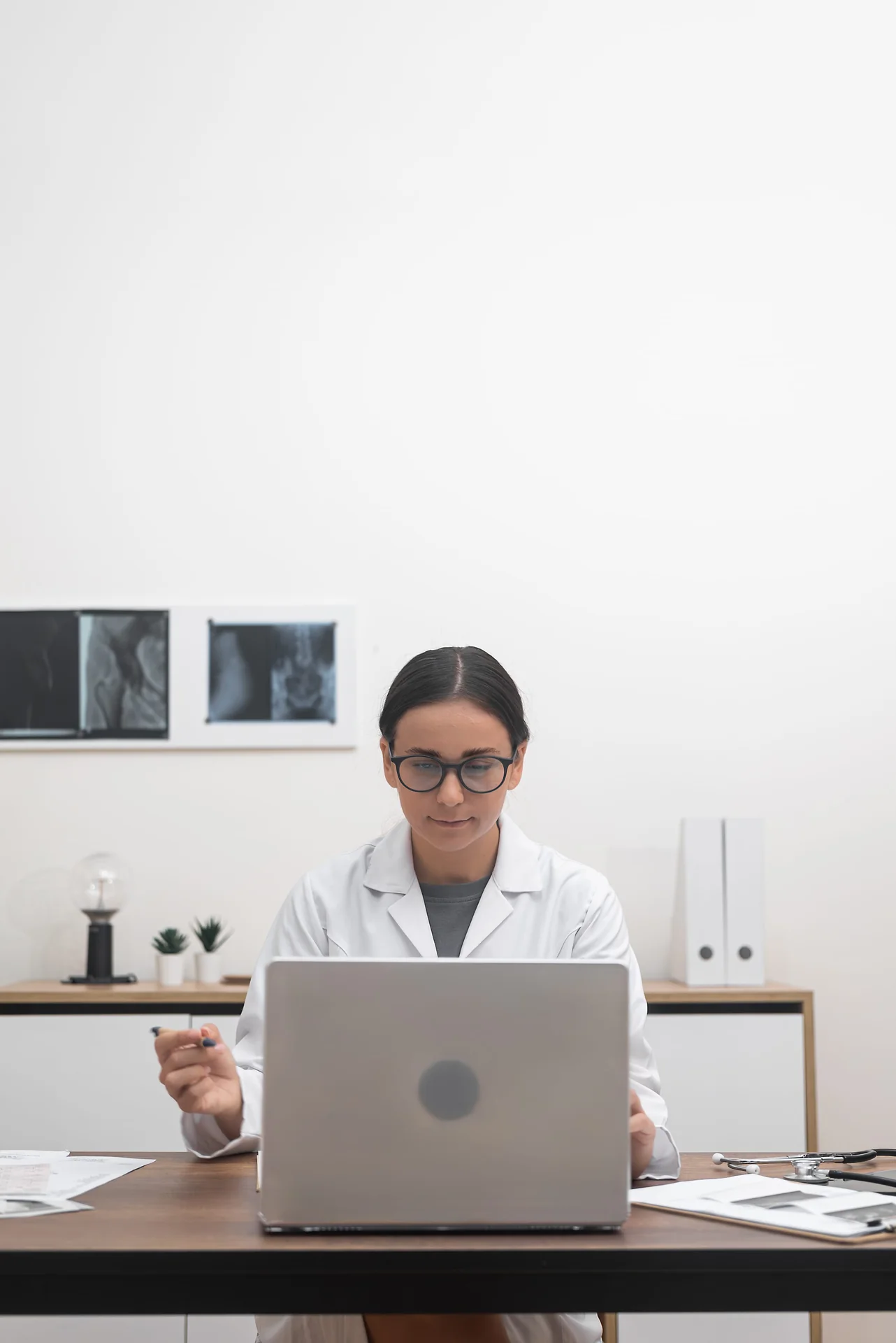 Nettoyage de cabinet médical et de laboratoire à La Rochelle — entretien des surfaces